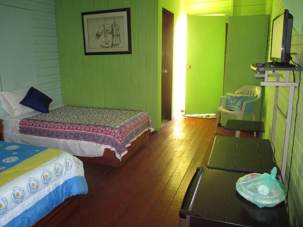 Hotel Flemming Tree Providencia Island Exteriör bild