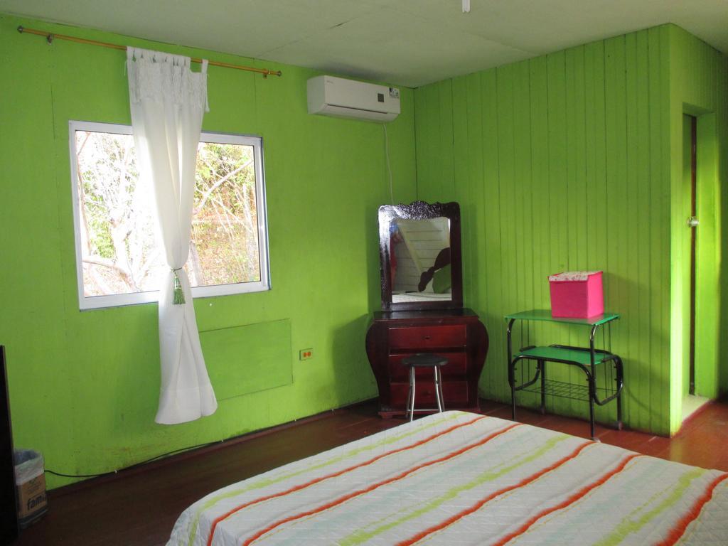 Hotel Flemming Tree Providencia Island Exteriör bild