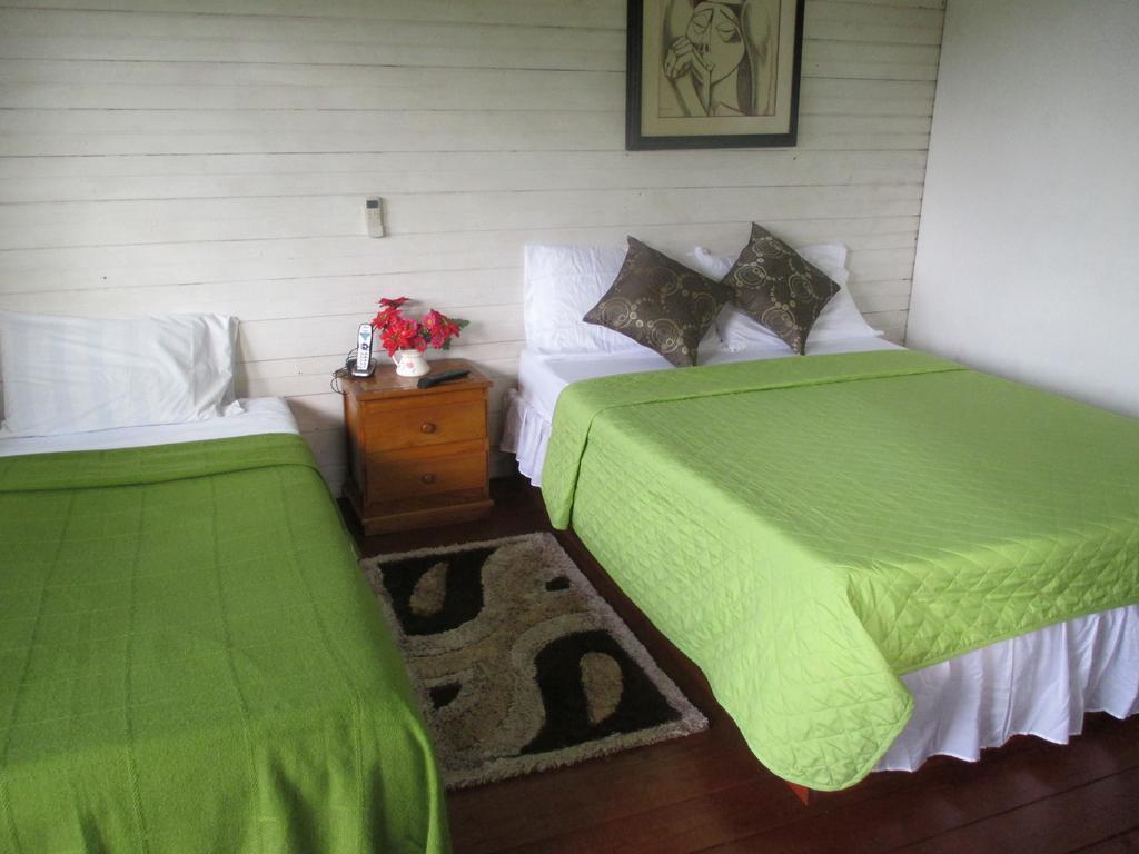 Hotel Flemming Tree Providencia Island Exteriör bild