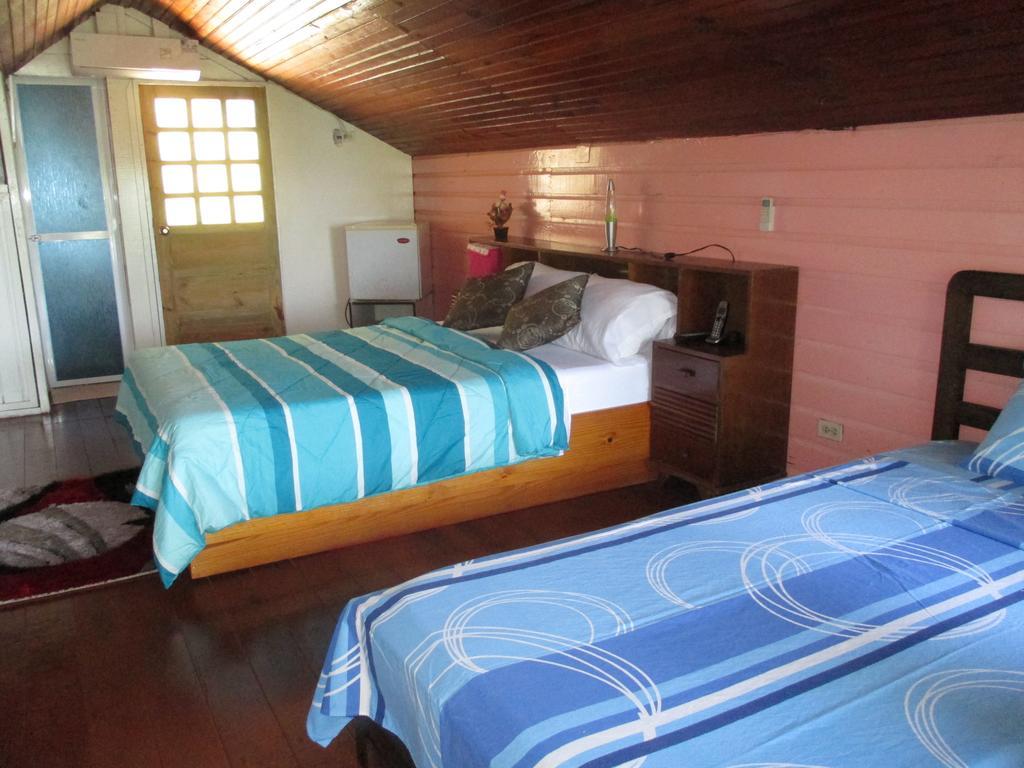 Hotel Flemming Tree Providencia Island Exteriör bild