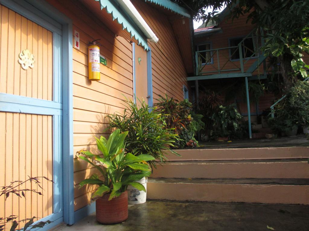 Hotel Flemming Tree Providencia Island Exteriör bild