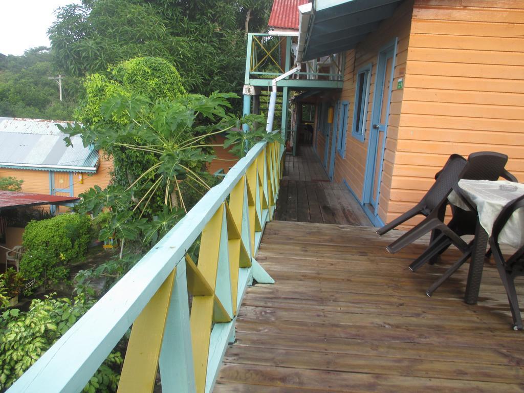 Hotel Flemming Tree Providencia Island Exteriör bild
